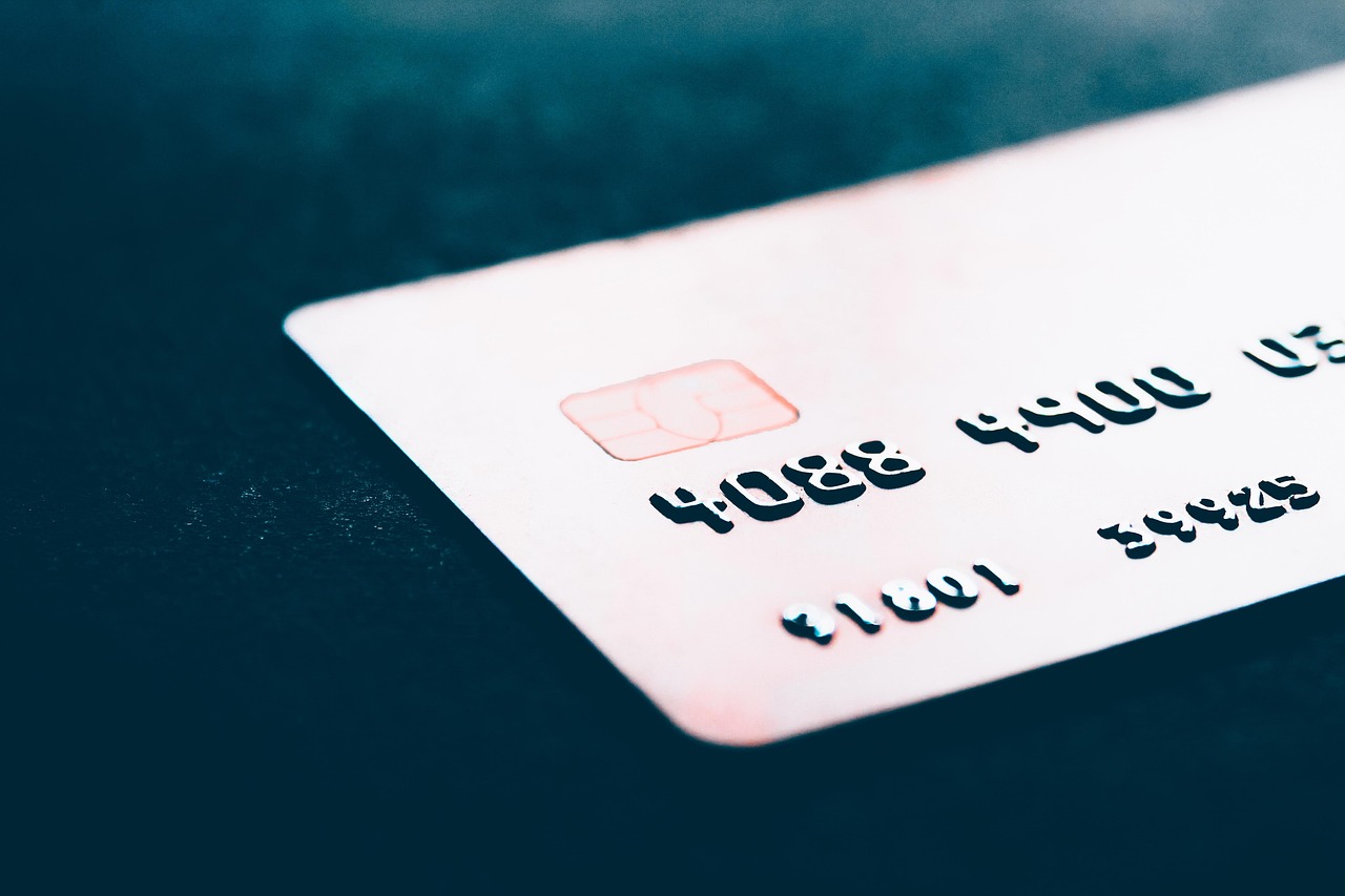 انتقال پول از پی پال به حساب بانک ایران چگونه انجام می‌شود؟